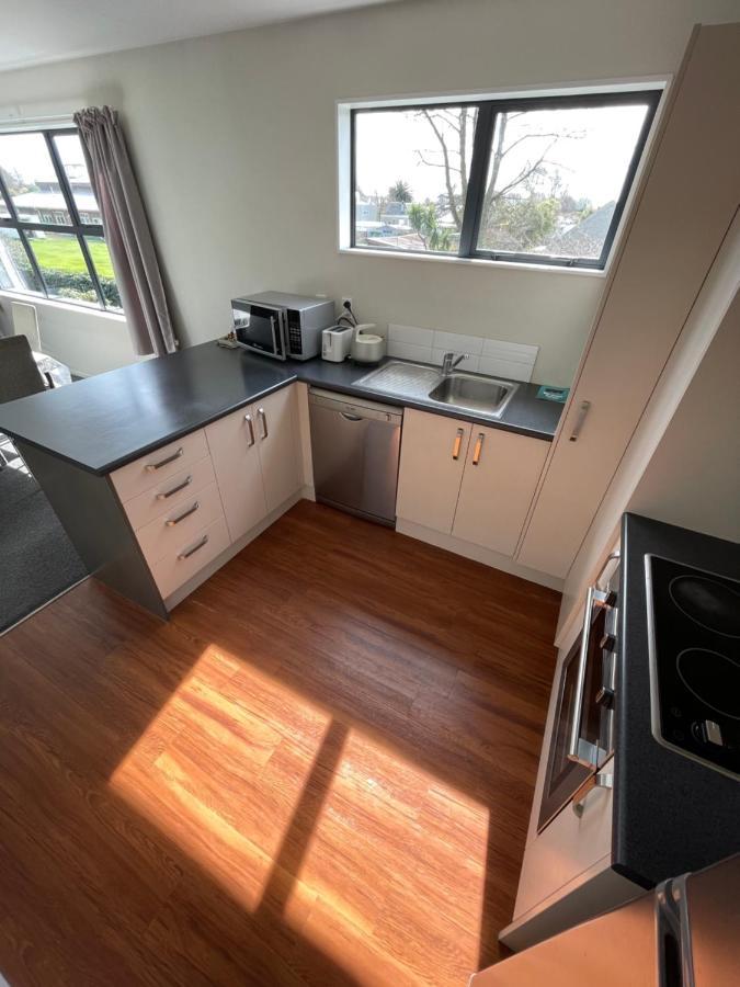 Appartement Quiet, New, Sunny Cnzhouse On Upstairs Near Cbd à Christchurch Extérieur photo
