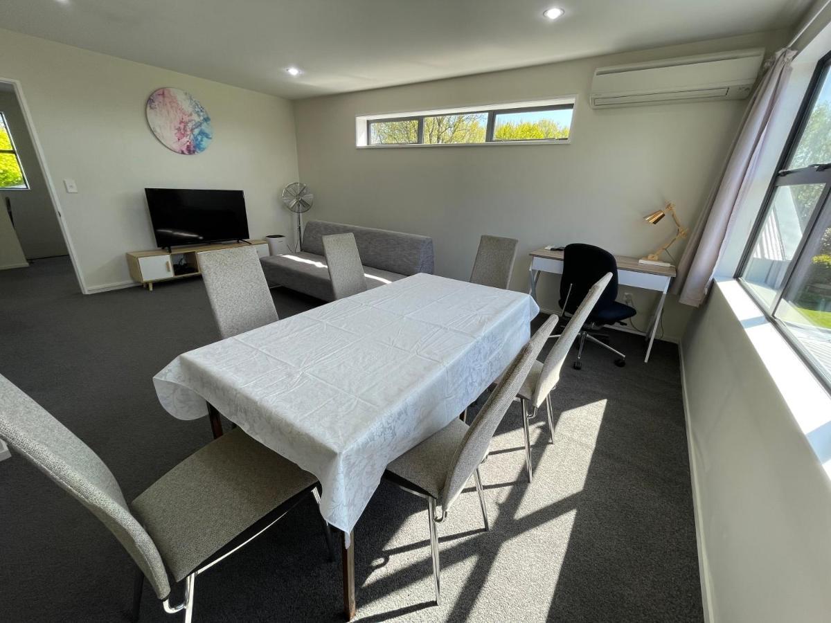 Appartement Quiet, New, Sunny Cnzhouse On Upstairs Near Cbd à Christchurch Extérieur photo